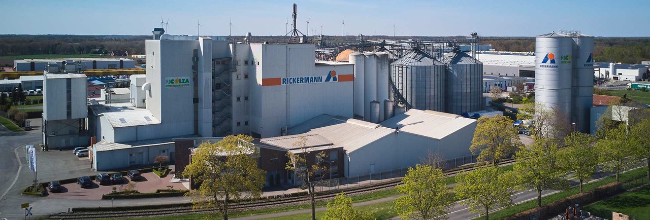 Aerial view of the oil mill and the compound feed plant of Rickermann Landhandel GmbH
